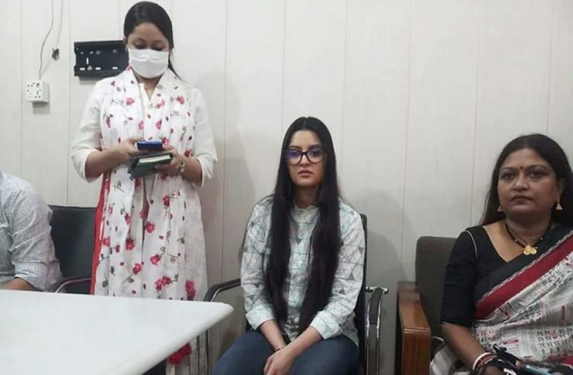 স্বস্তি প্রকাশ করলেন পরীমনি