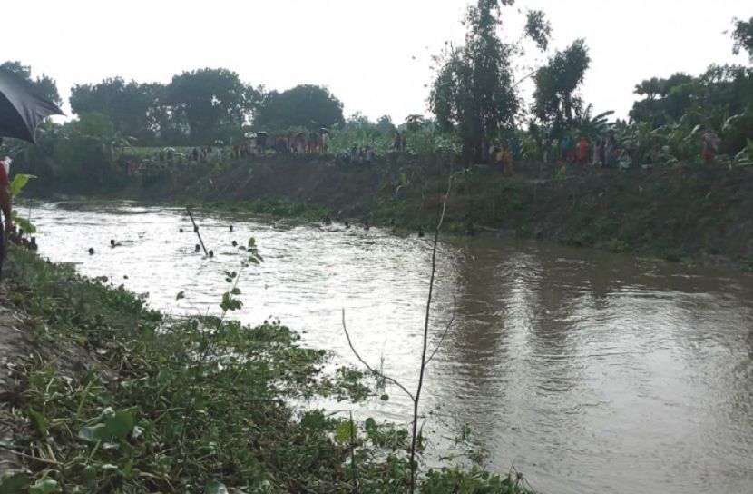পাবনায় খালে ডুবে দুই শিশুর মৃত্যু
