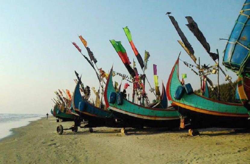 সমতলে লকডাউন সাগরে ৬৫ দিনের নিষেধাজ্ঞা