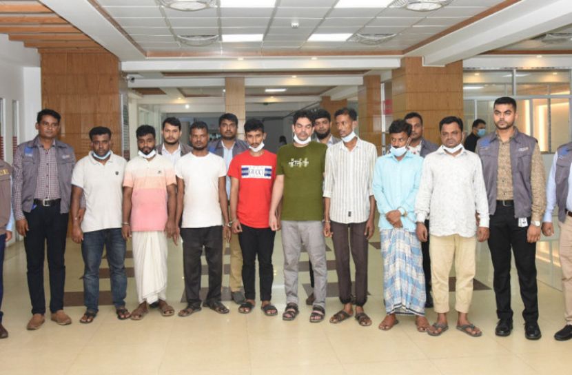 আত্মসাতের কোটি টাকায় অমির বিলাসিতা