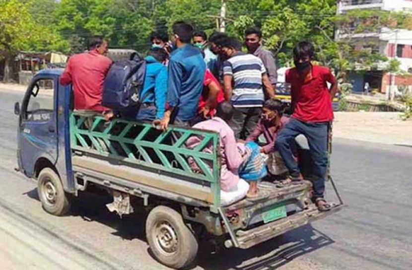 রাজধানী ছাড়ছে  মানুষ