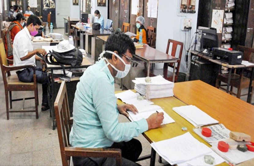 লকডাউন: সব সরকারি-বেসরকারি অফিস বন্ধ