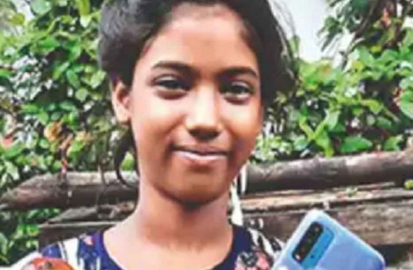 আমের বিনিময়ে স্মার্টফোন!