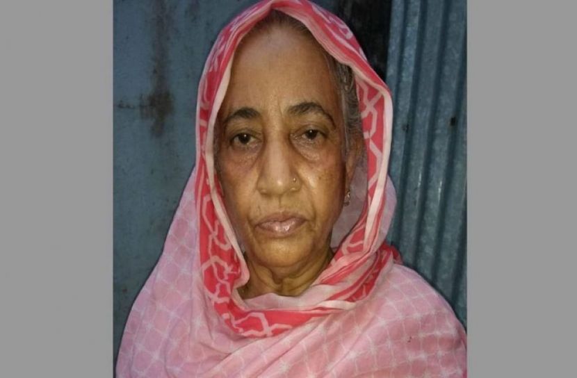 সম্পত্তির লোভে ঘর ছাড়া বৃদ্ধা