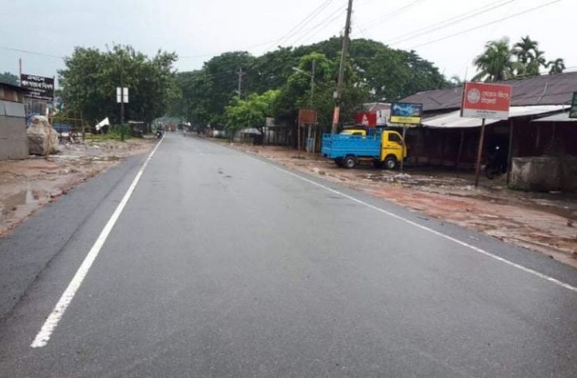 বোয়ালমারীতে কঠোর লকডাউন চলছে
