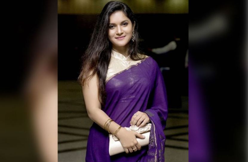 মাওয়া গিয়ে ধাওয়া খেলেন মিথিলা