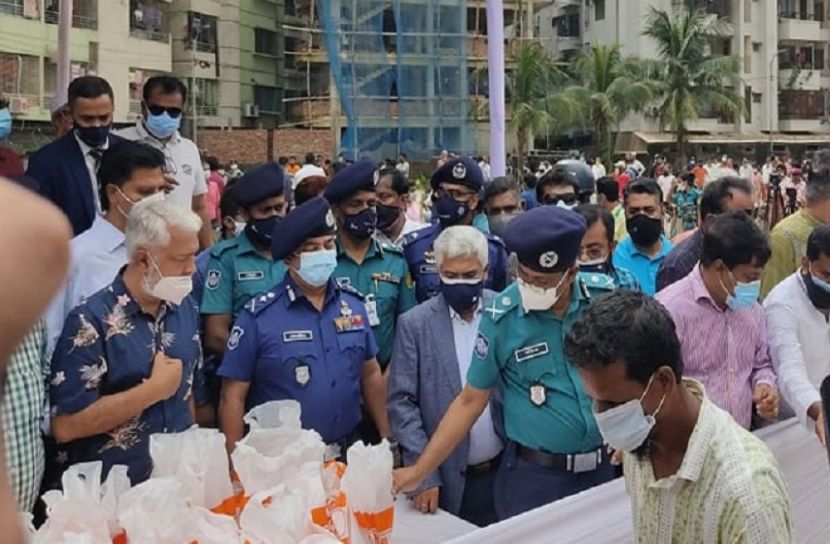 ‘লকডাউন দেখতে রাস্তায় যাবেন না’