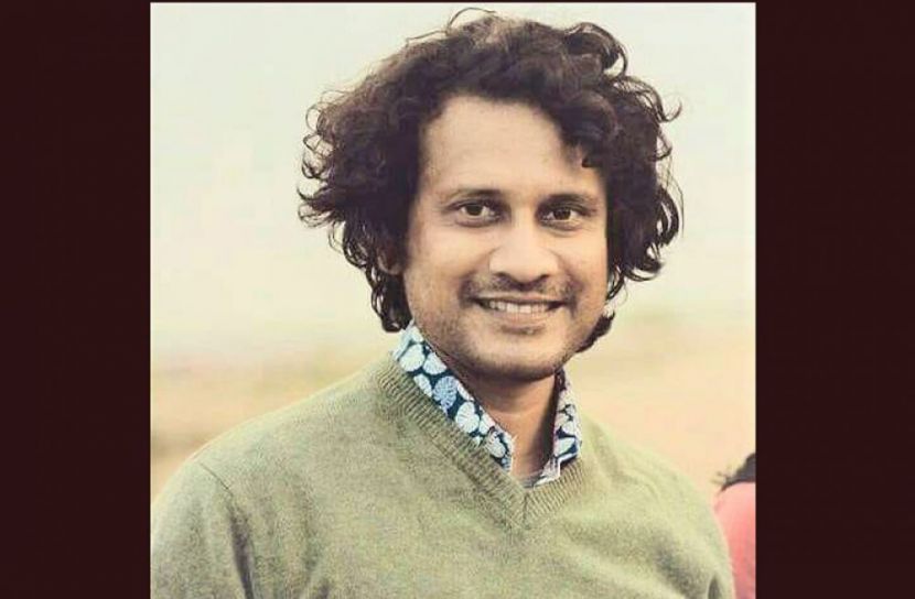 আসল সমস্যাটা কারখানার ভেতরে নয়, বাইরে