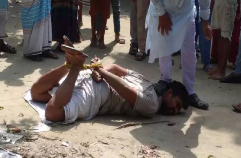 স্বর্ণ চুরির অভিযোগে নির্যাতন, গ্রেফতার ২