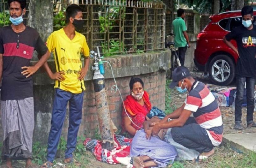 আগুন থেকে বেঁচে অক্সিজেনের অভাবে মৃত্যু 