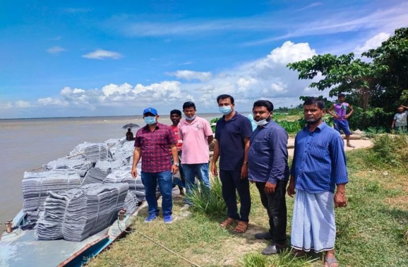 জাজিরায় পদ্মার ভাঙ্গন রোধে জিও ব্যাগের কাজ শুরু