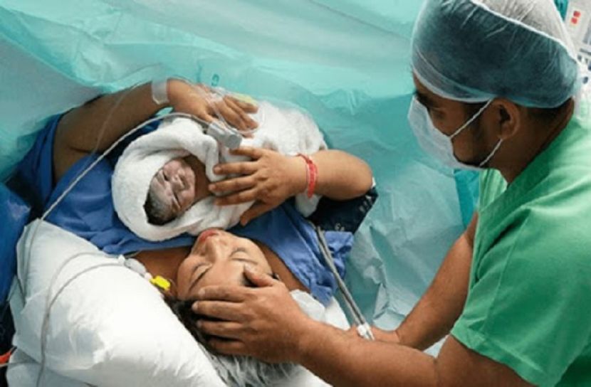 করোনায় বাড়ছে প্রসূতি মৃত্যু