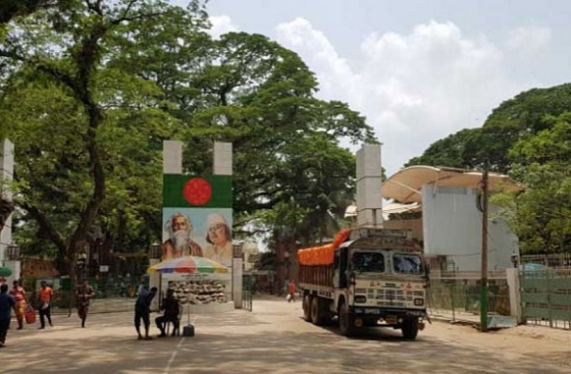 ঈদের ছুটি শেষে বেনাপোল বন্দর চালু