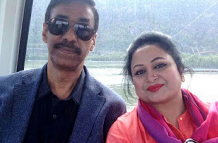 স্ত্রীর জন্য দোয়া চাইলেন শামীম ওসমান