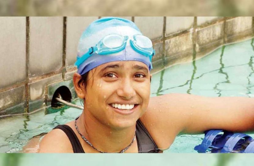 অলিম্পিয়ান সাঁতারু এখন ভলিবলে!
