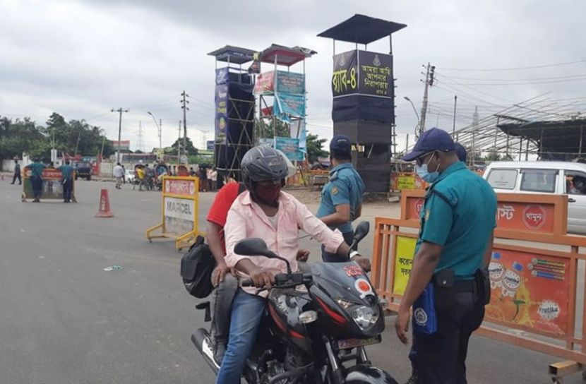 রাজধানীতে নিষেধাজ্ঞা অমান্য করায় গ্রেফতার ৫৬৬