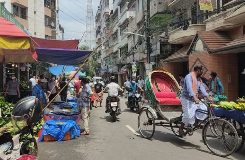 শ্রমজীবী মানুষের আনাগোনা বেড়েছে