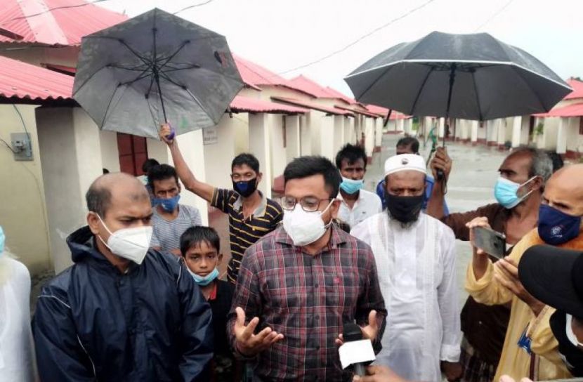 অস্থায়ী টিকাদান কেন্দ্র উদ্বোধন