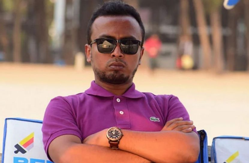 টাকা চাওয়ায় ‘ঝালমুড়িওয়ালা’কে পেটালেন ছাত্রলীগ নেতা!