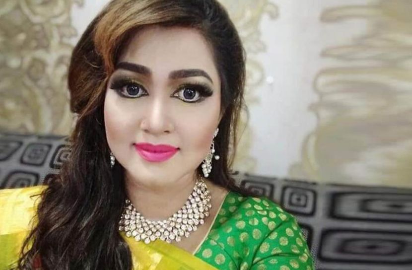 নায়িকা একা গ্রেফতার