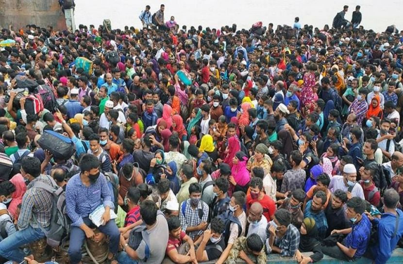 আজ ভোলার ইলিশা ফেরীঘাটের দৃশ্য