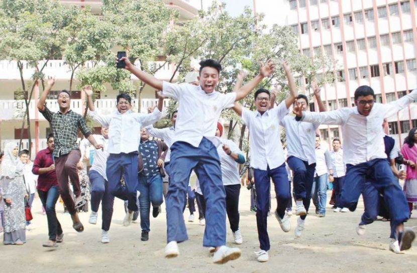 টিকা পাচ্ছেন শিক্ষার্থীরা