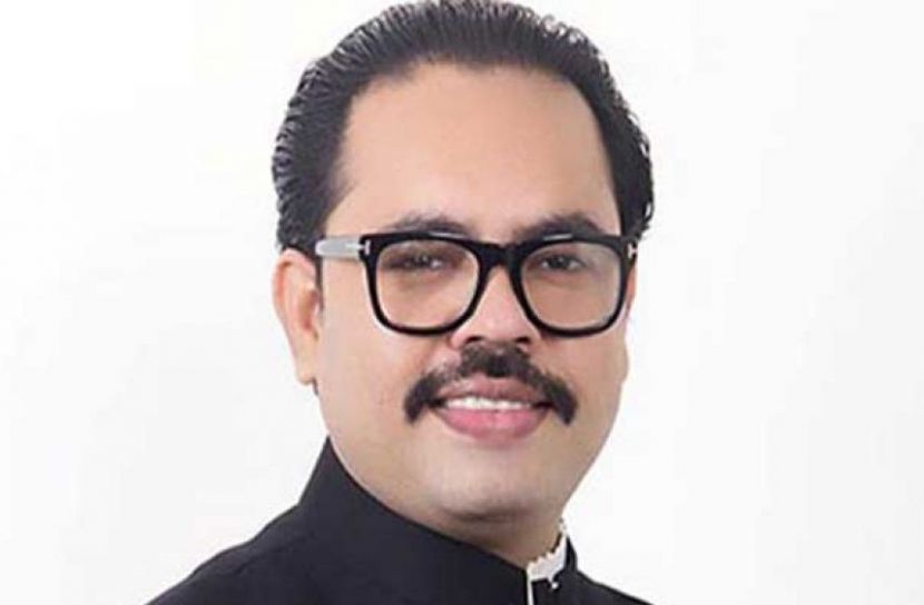 হেলেনার পর এবার দর্জি মনির আটক