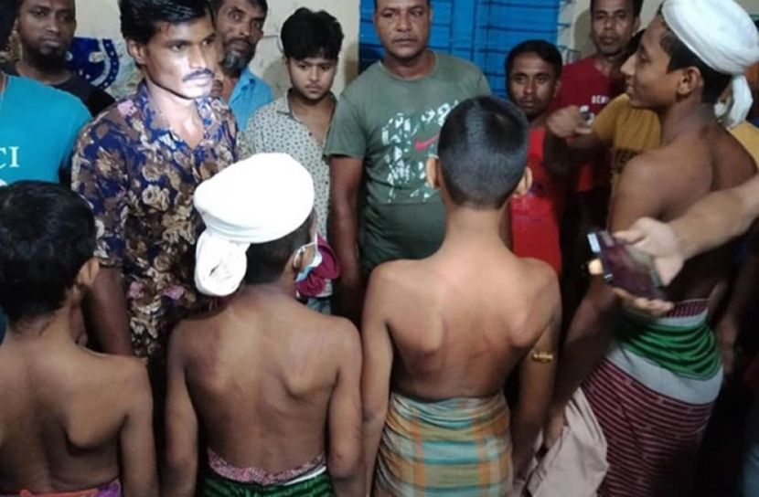 কথার শব্দে ঘুম ভেঙে গেছে, ছাত্রকে পেটালেন শিক্ষক