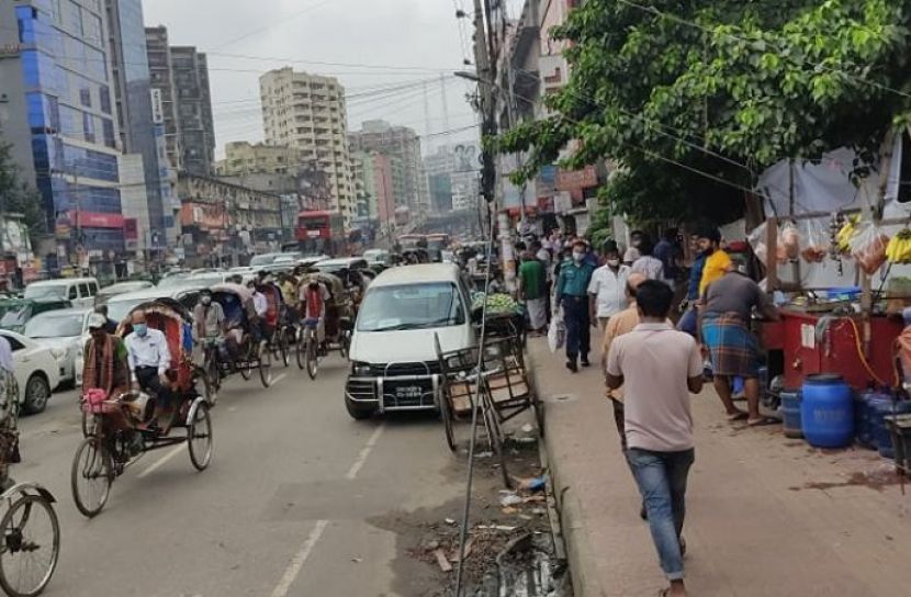 পুরোনো রূপে ফিরছে রাজধানী