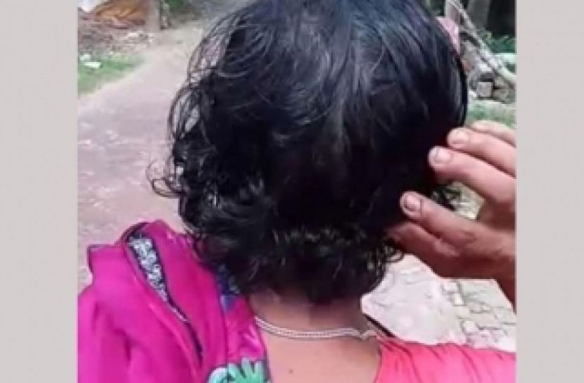 গৃহবধূকে বিবস্ত্র করে নির্যাতন