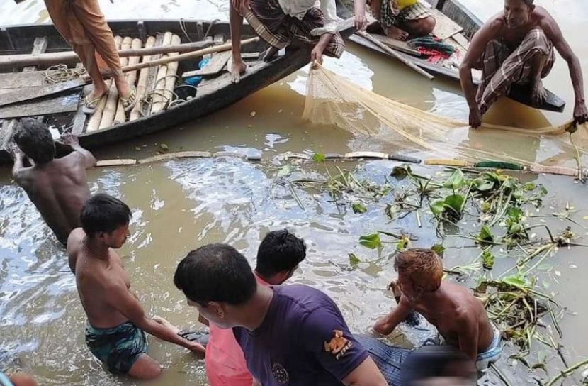 জালে উঠে এলো চিকিৎসকের নিথর দেহ