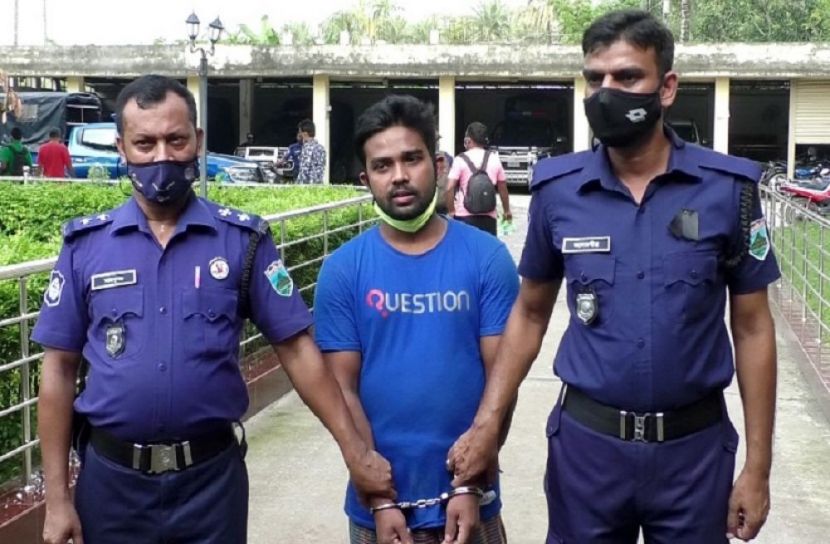 আইজিপির নামে হোয়াটসঅ্যাপ খুলে প্রতারণা