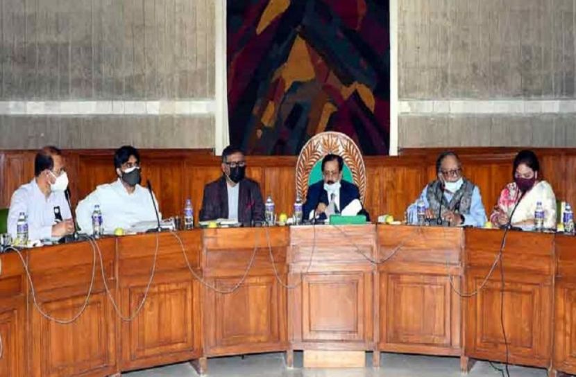 টিকা উৎপাদনে পূর্ণ পরিকল্পনা চায় সংসদীয় কমিটি