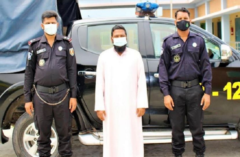 ছাত্রকে বলাৎকার অভিযুক্ত গ্রেফতার