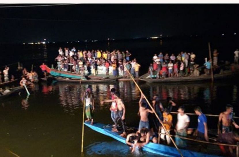 ট্রলারডুবির ঘটনায় আটক ৩