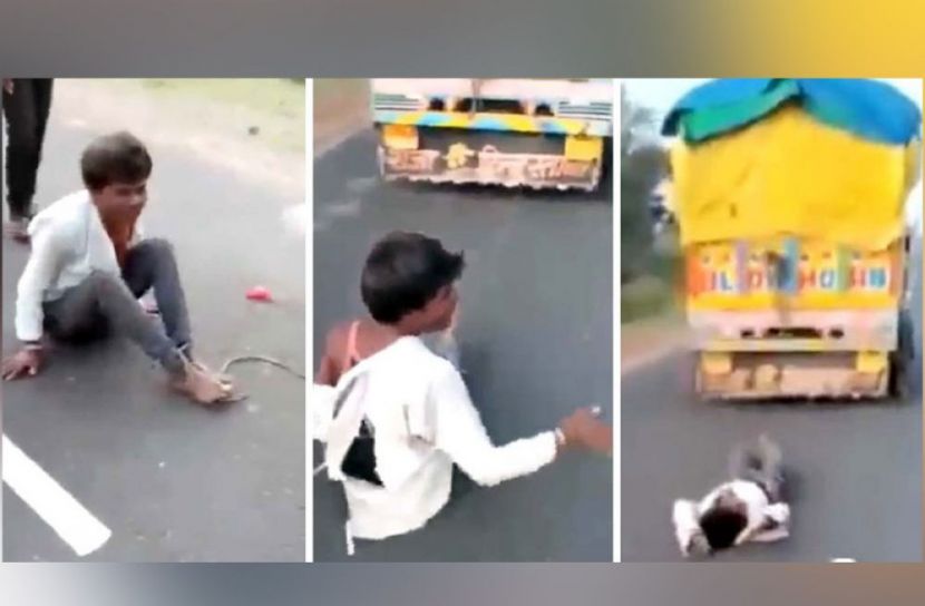 ট্রাকে বেঁধে টানা হলো রাস্তায়, যুবকের মৃত্যু! (ভিডিও)