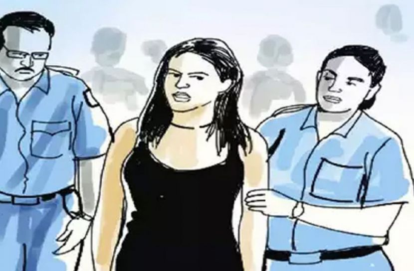 নাবালককে বিয়ে করে ধর্ষণ করে তরুণী!