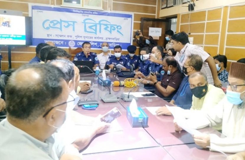 চাকরি হারালেন ২৫ পুলিশ সদস্য