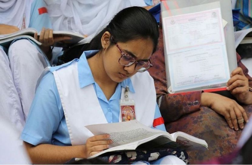 এসএসসির অ্যাসাইনমেন্ট অষ্টম সপ্তাহের বিতরণ