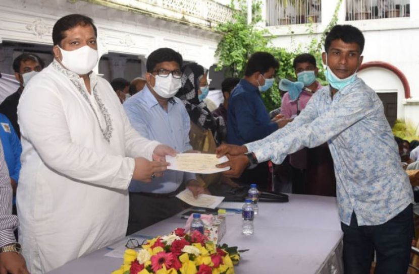 প্রধানমন্ত্রীর মানবিক সহায়তা এক অনন্য দৃষ্টান্ত