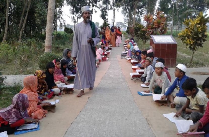 কোরআন শিক্ষার ফেরিওয়ালা হান্নান