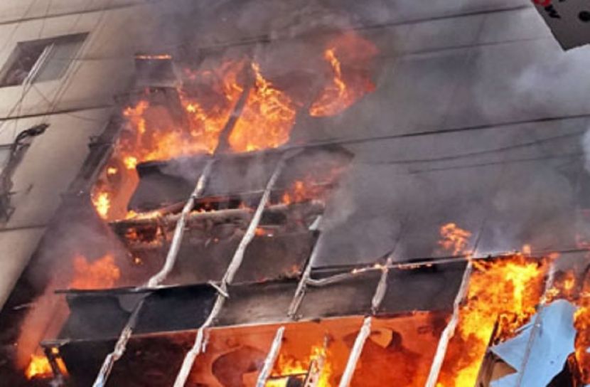 কেরানীগঞ্জে আগুন, নেভাতে ৯ ইউনিট