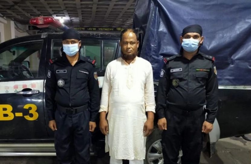 নৌপথে মাদক পরিবহন, আটক ১