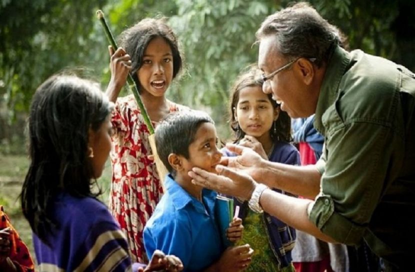 শাইখ সিরাজ: টেলিভিশনের পর্দায়, বইয়ের পৃষ্ঠায়