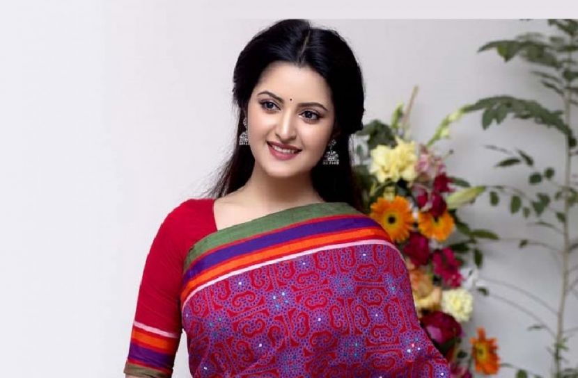 নতুন সিনেমায় পরীমনি
