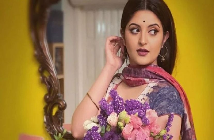 সাংবাদিকতায় পরীমনি