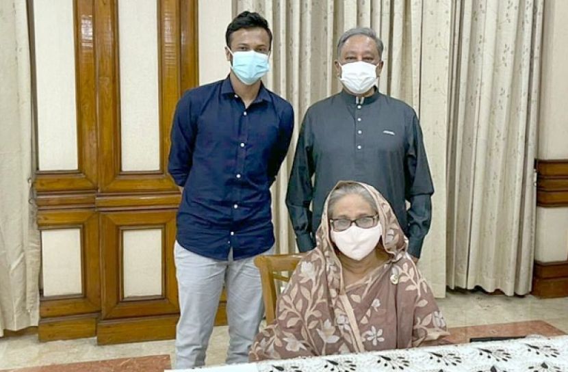 পাপনকে নিয়ে প্রধানমন্ত্রীর কাছে গেলেন সাকিব