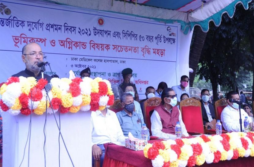 সমৃদ্ধ বাংলাদেশ প্রতিষ্ঠায় প্রশংসিত প্রধানমন্ত্রী