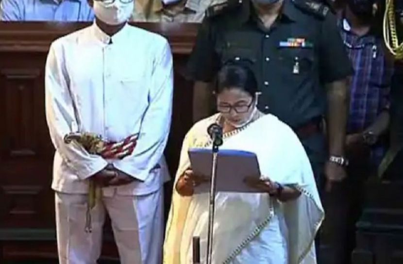 পশ্চিমবঙ্গের মুখ্যমন্ত্রী মমতা বন্দ্যোপাধ্যায়