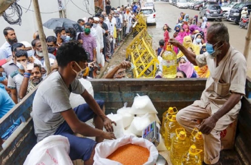 টিসিবির ট্রাকসেল কার্যক্রম। ছবি: সংগৃহীত
